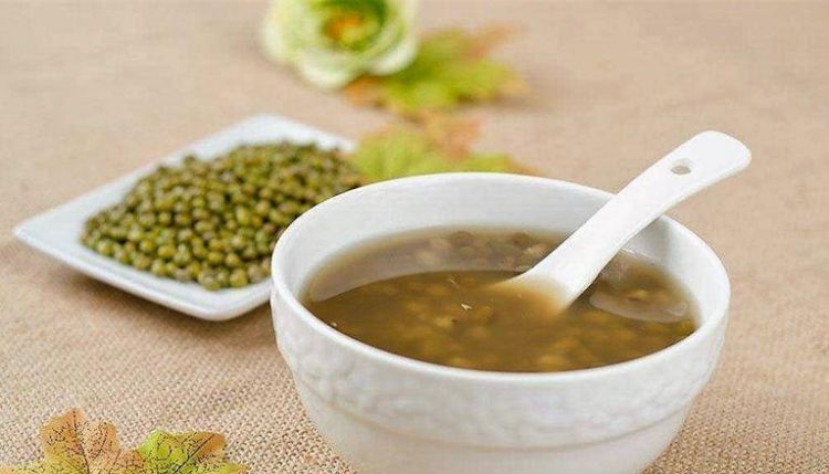 解暑良方 绿豆汤的熬制秘诀与肉制品消暑搭配指南